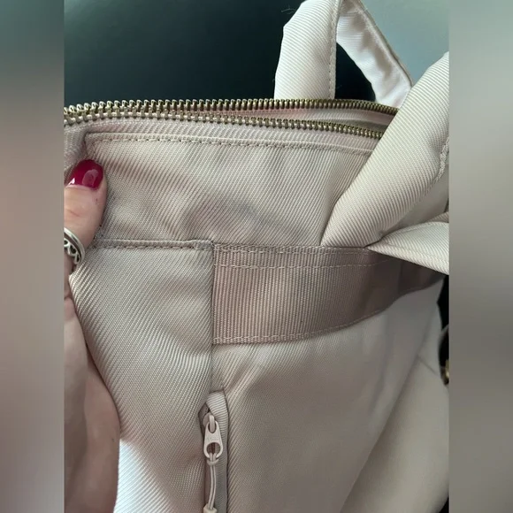 Lululemon City Adventurer Convertible Backpack 15L - Picture 10 of 16